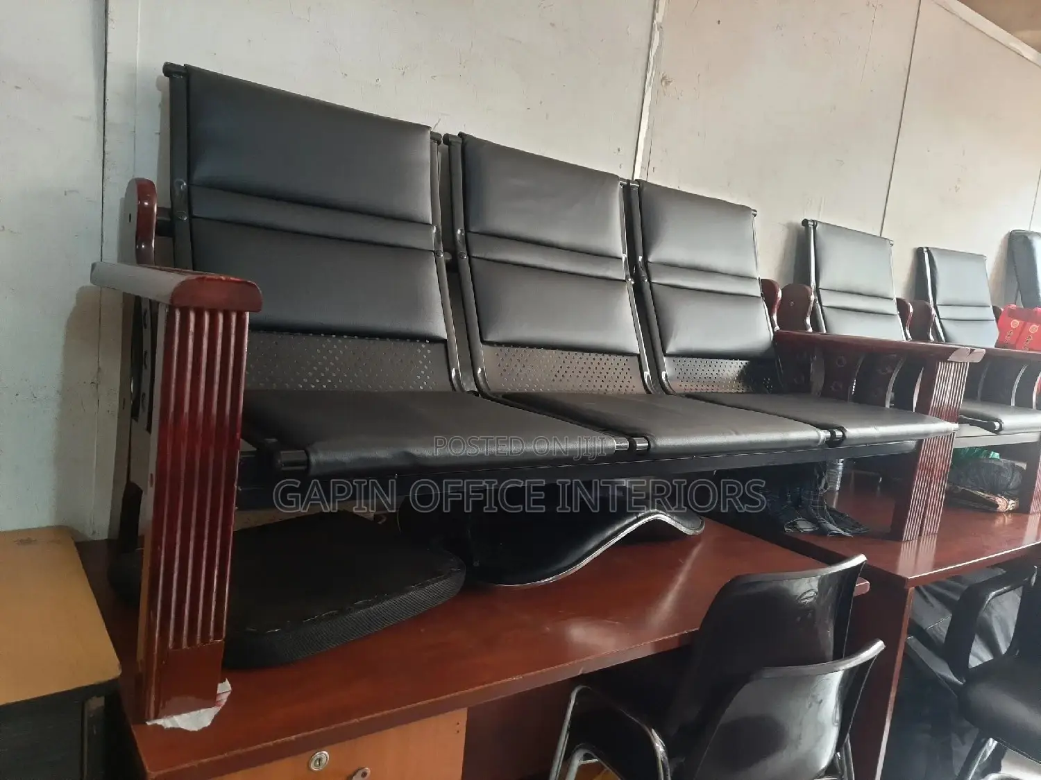 Executive Visitors Waiting Seater, Set