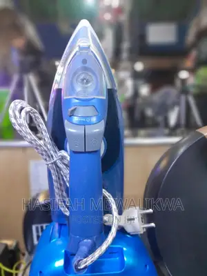 Phillips Steam Flat Iron