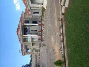 Furnished 6bdrm Duplex in Kira All Rich Estate for sale
