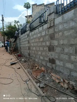 Perimeter Wall Construction and Metal Fittings