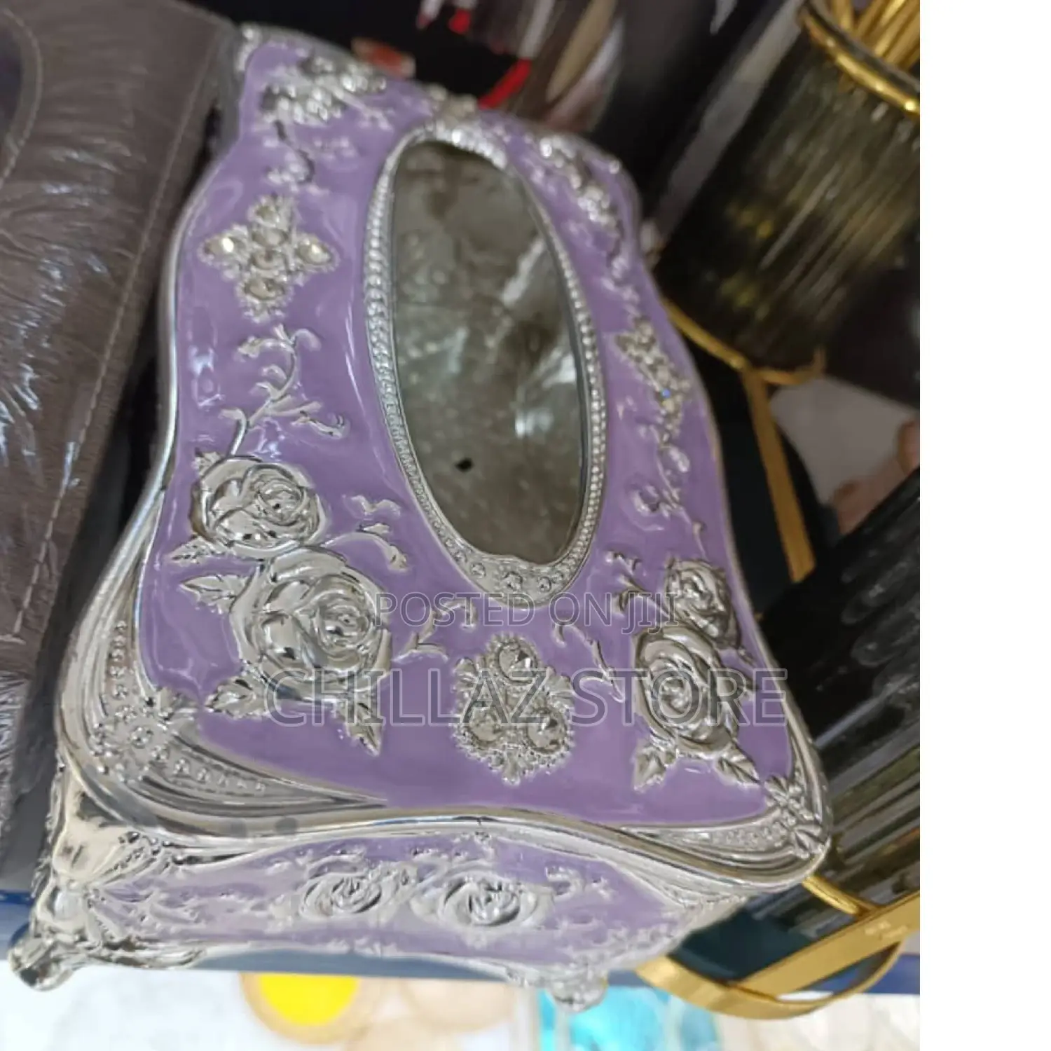 Tissue Holder Box.