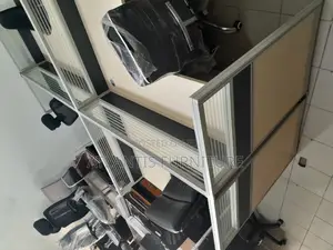 A Straight Four Sitter Work Station