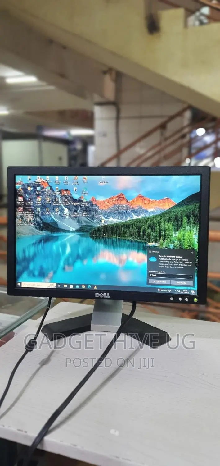 17" Wide Monitor