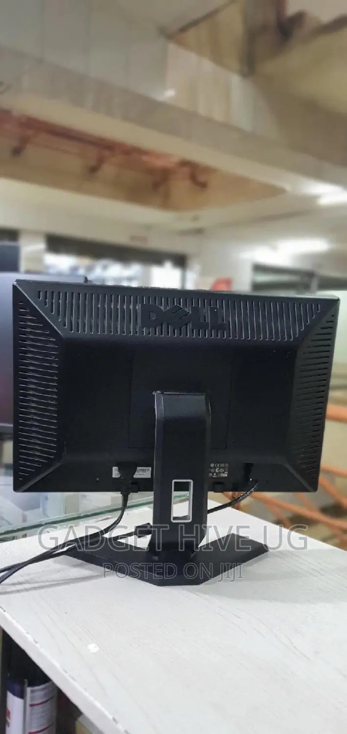 17" Wide Monitor