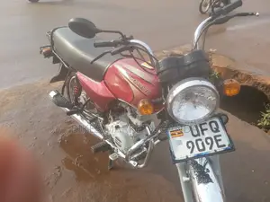 Bajaj Boxer 2022 Red
