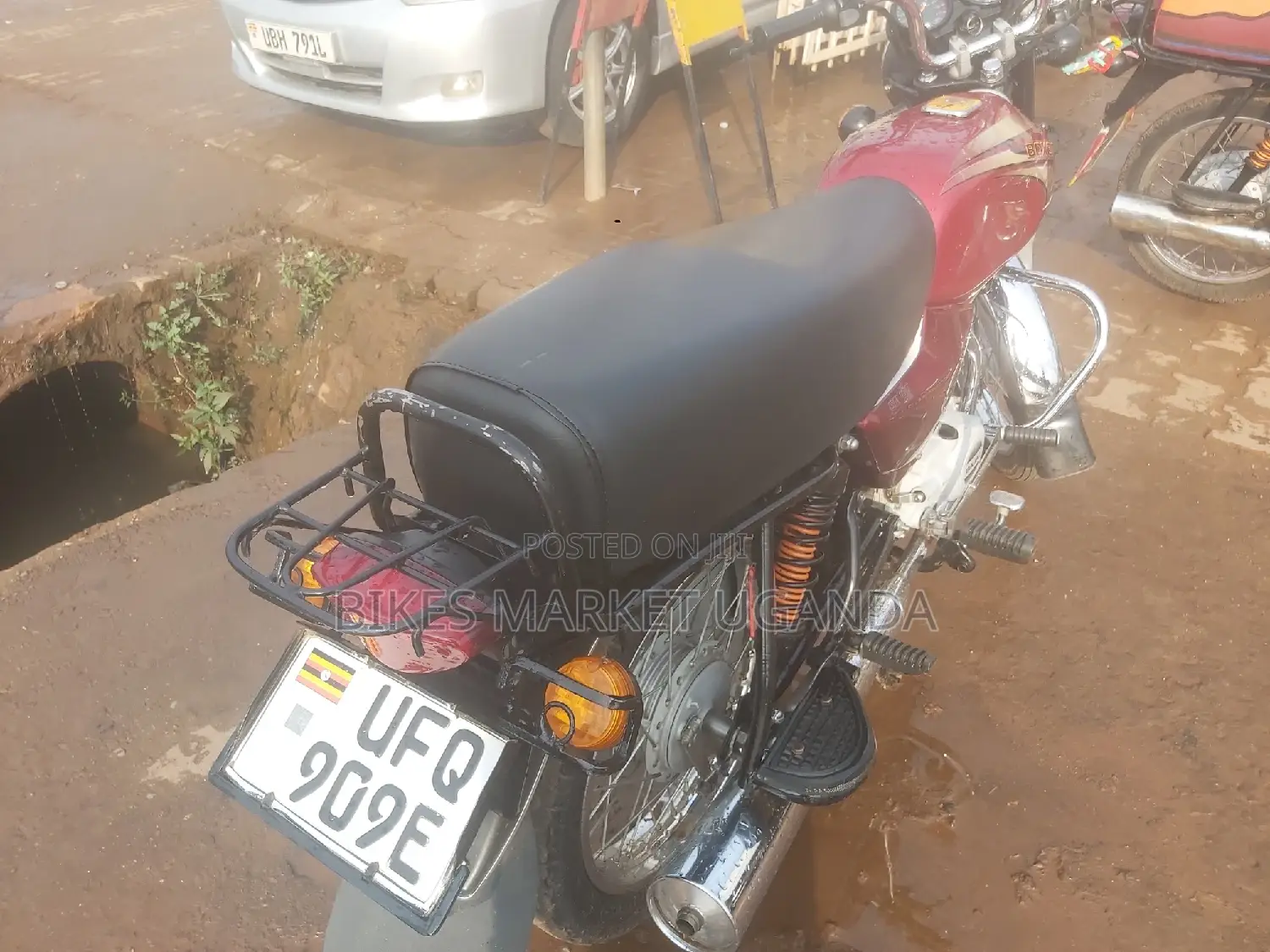 Bajaj Boxer 2022 Red