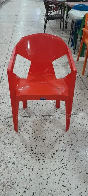 An Advanced Plastic Chair