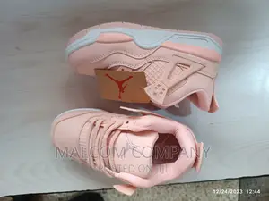Kid's Pink Sneakers