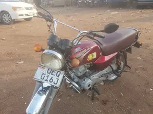 Bajaj Boxer 2018 Red