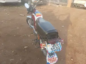 Bajaj Boxer 2018 Red