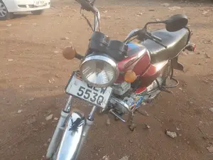 Bajaj Boxer 2018 Red