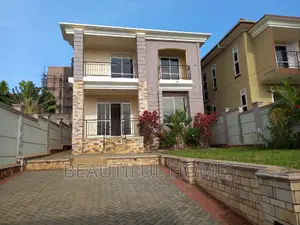 Furnished 4bdrm Duplex in Kira First Class for sale
