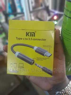 Type- C to 3.5 Connector