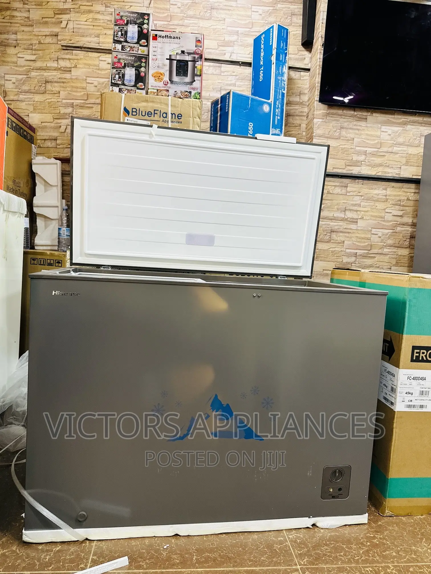 Hisense 400L Chest Freezer