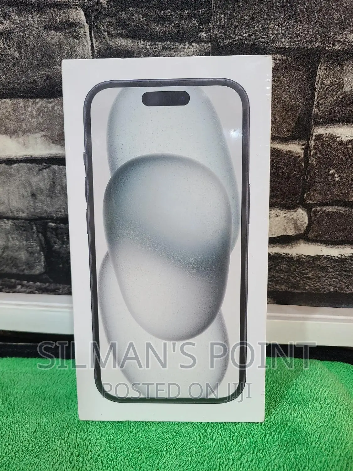New Apple iPhone 15 128 GB Gray
