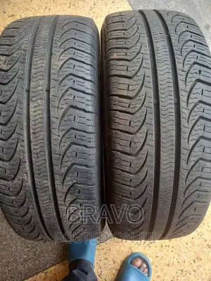 205/55r16 PIRELLI Good Condition.