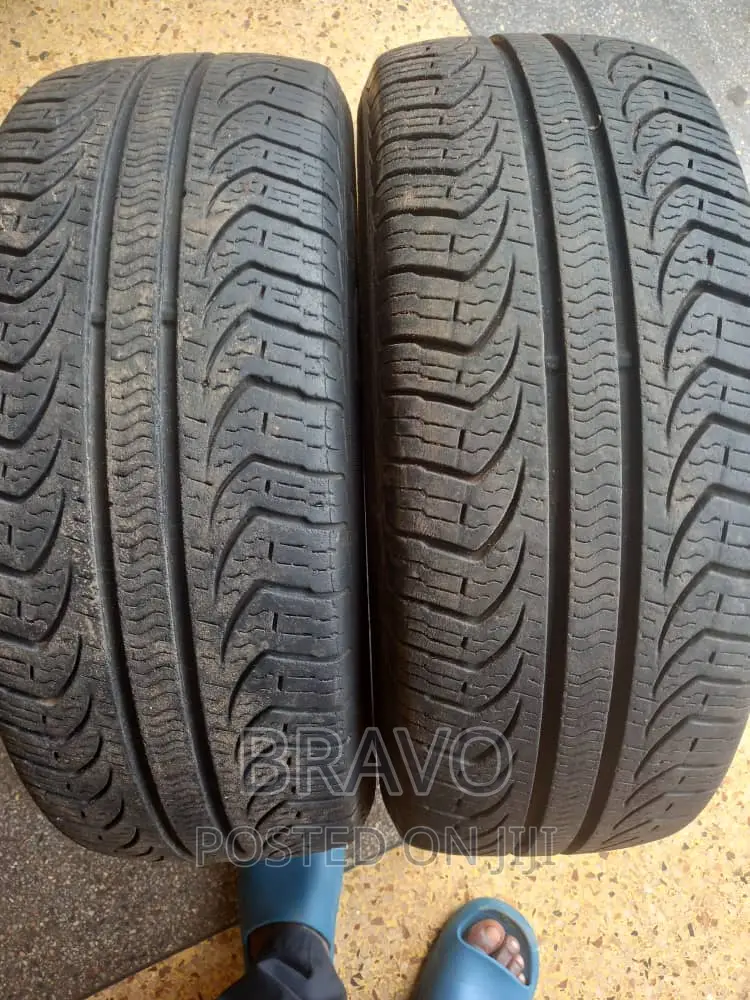 205/55r16 PIRELLI Good Condition.