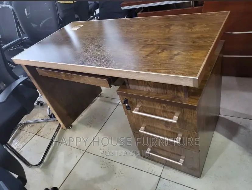 Executive Office Desk (1.4 Meters)