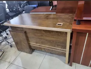 Executive Office Desk (1.4 Meters)