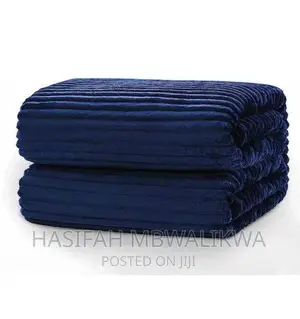 Woolen Soft Duvet / Blanket + Two Pillow Cases and 1bedsheet