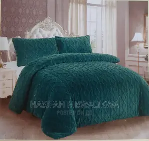 Woolen Soft Duvet / Blanket + Two Pillow Cases and 1bedsheet