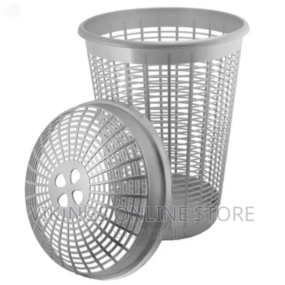 Plastic Laundry Basket With a Lid