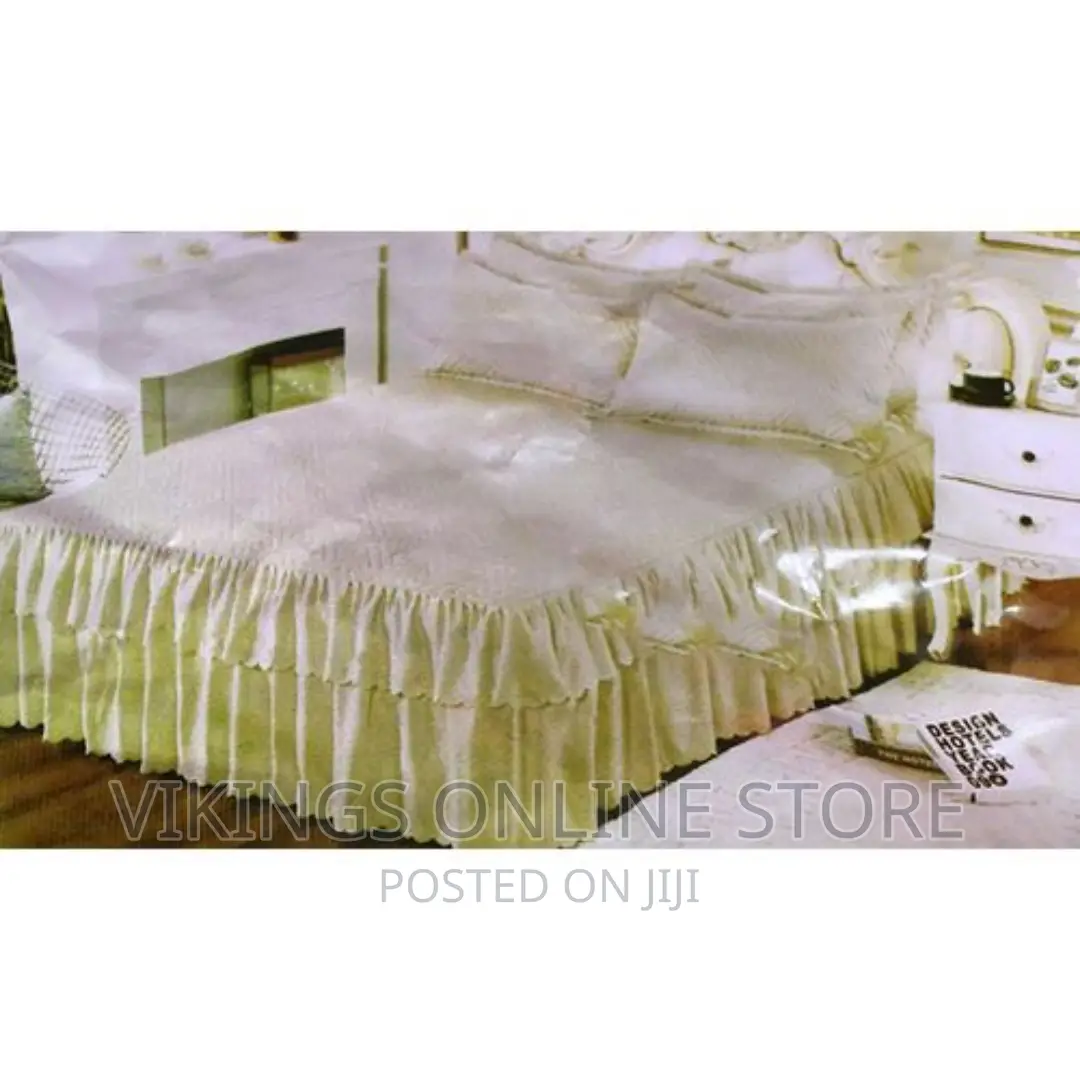 3 Piece Bedliner 2 Pillow Cases – Cream