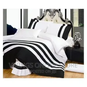 6*6 Duvet Cover Set 2 Pillow Cases – White, Black