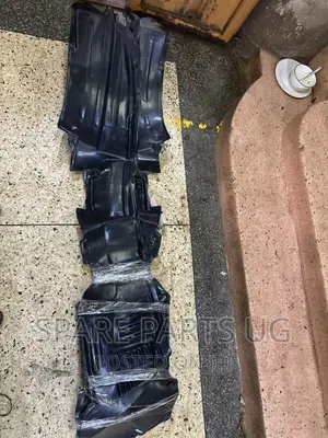 Ekipapuula Harrier ( Kawundo ) 2004 - 14 Fender Liner Cover