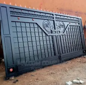 Sliding Metallic Gate