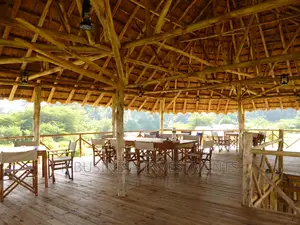 Safari Lodge Near Queen Elizabeth NGP for Sale