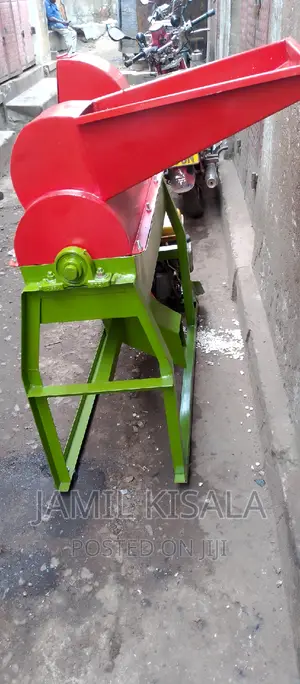 Maize Sheller With a Petrol Engine