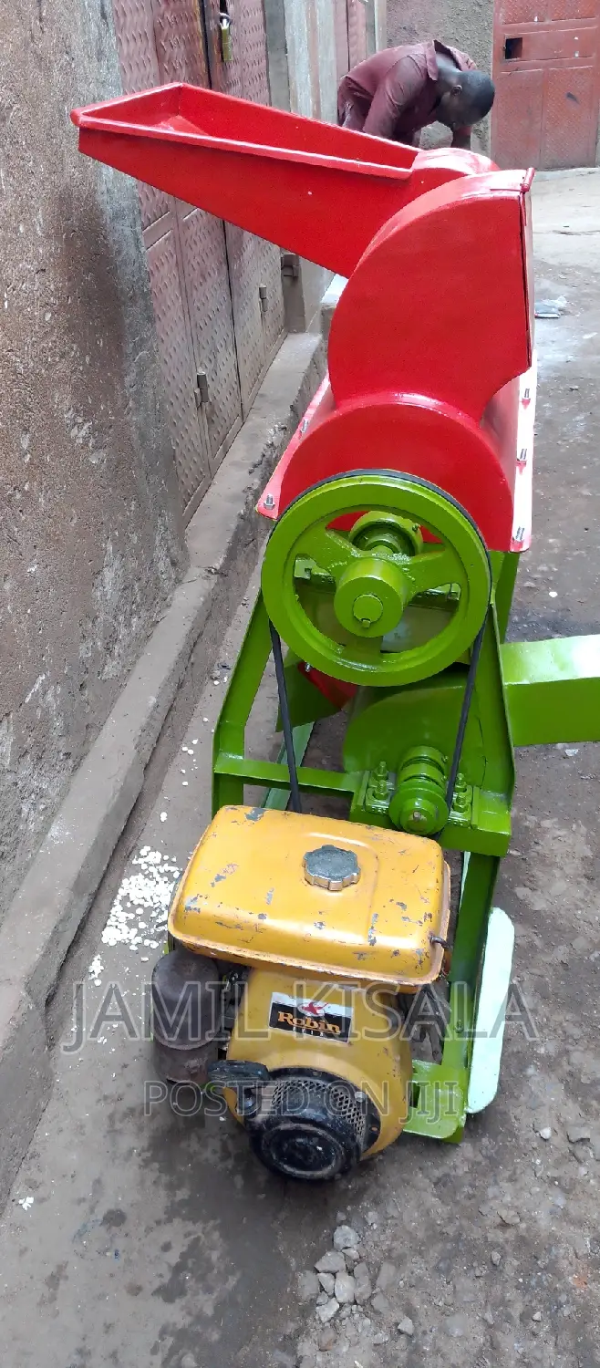 Maize Sheller With a Petrol Engine