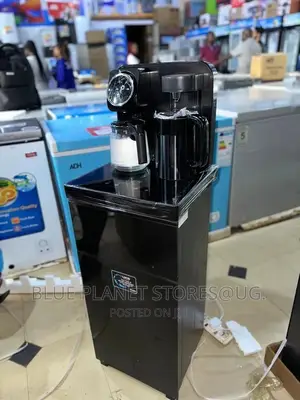 LUCID (Hot and Cold) Tea Machine/Water Dispensers \\ WD905
