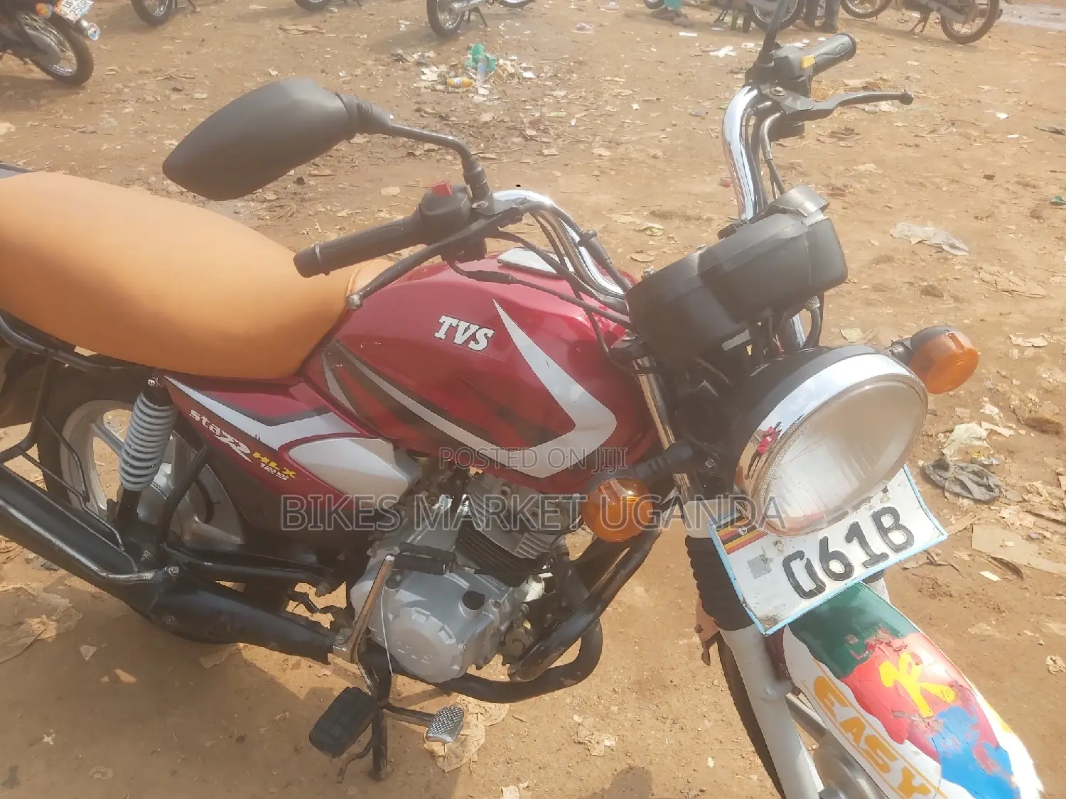 TVS HLX 125 2022 Red