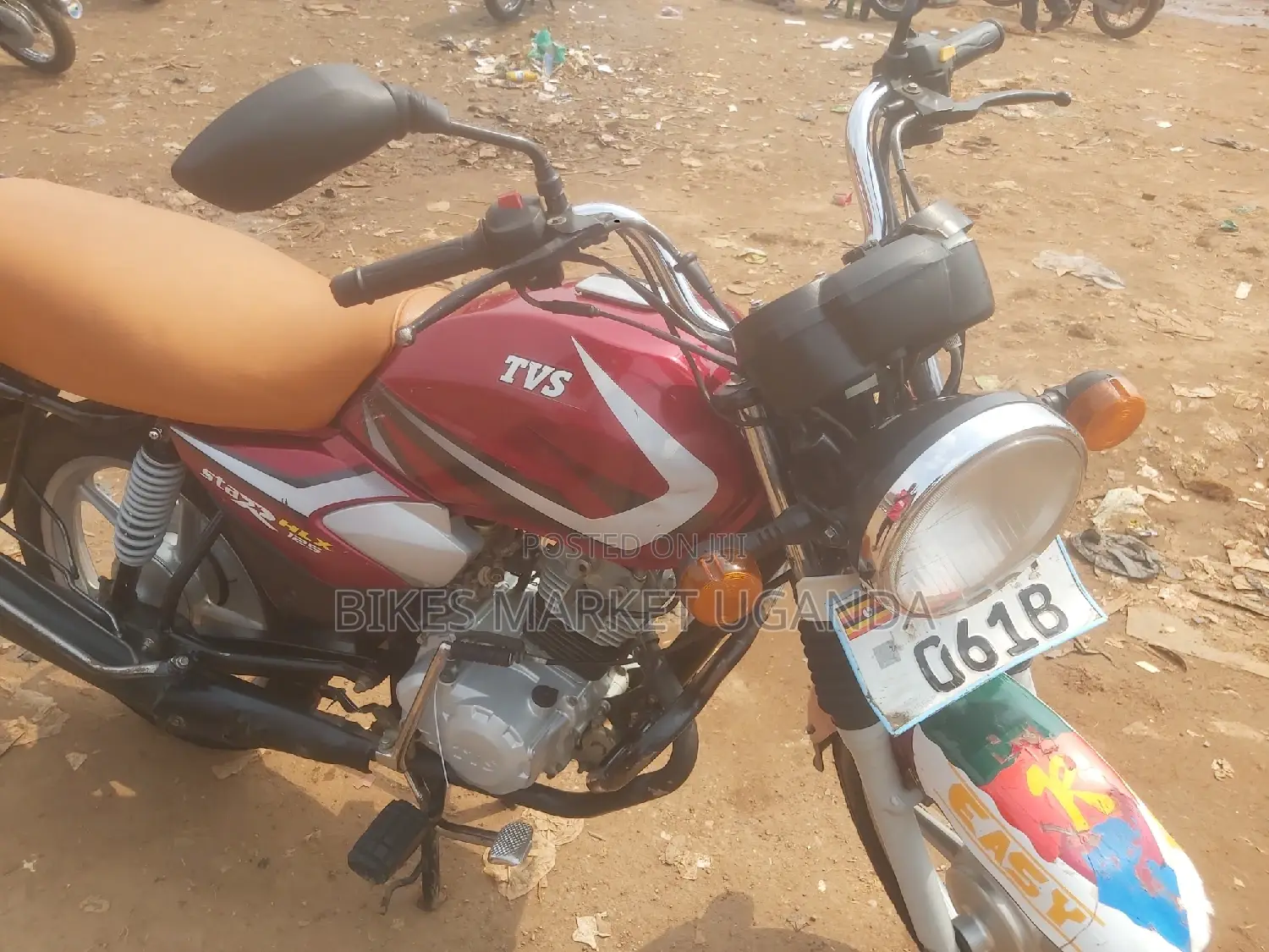 TVS HLX 125 2022 Red