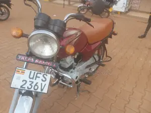 Bajaj Boxer 2023 Red