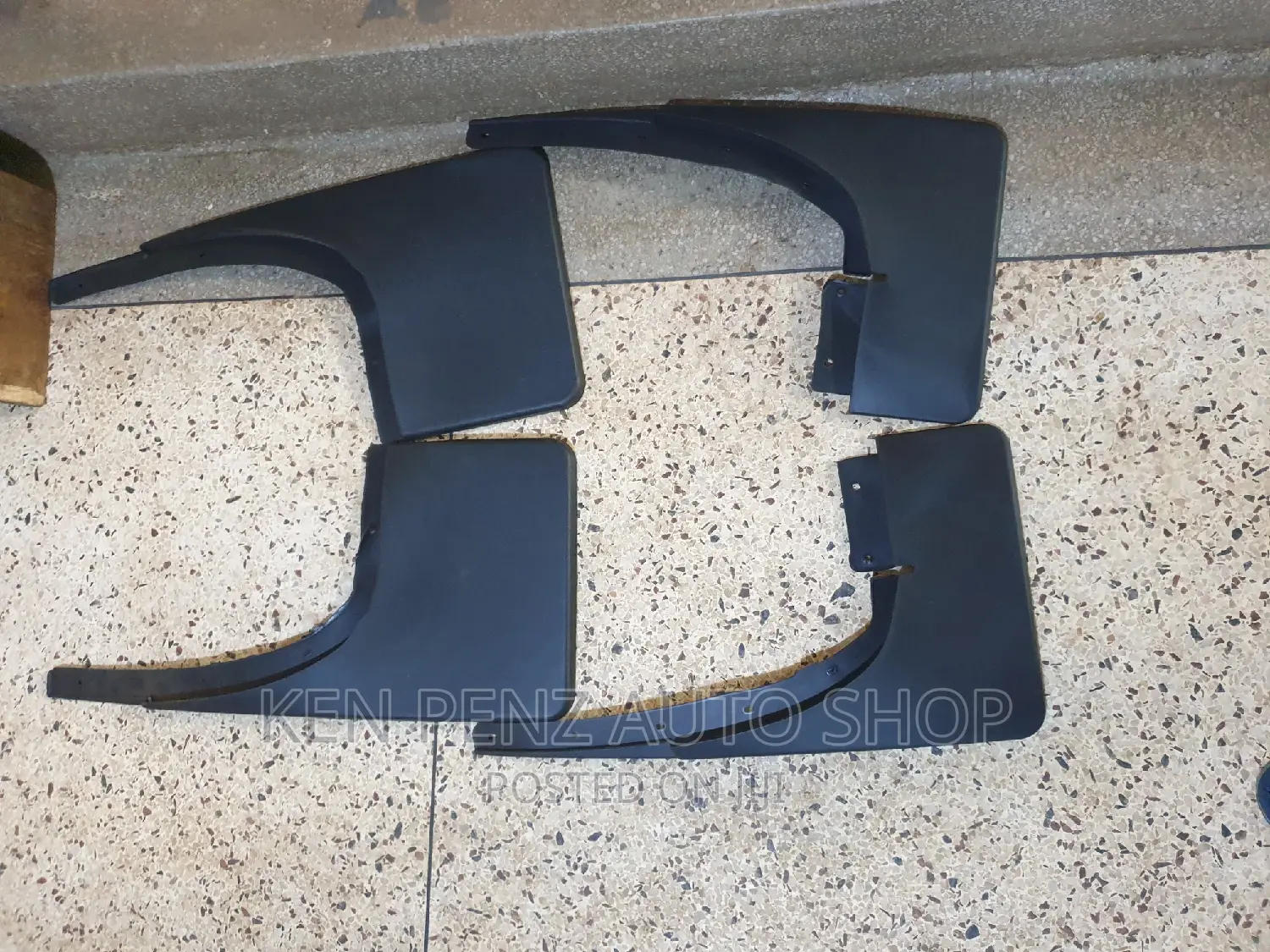 A Set of Mudflaps for Ford Ranger 2013