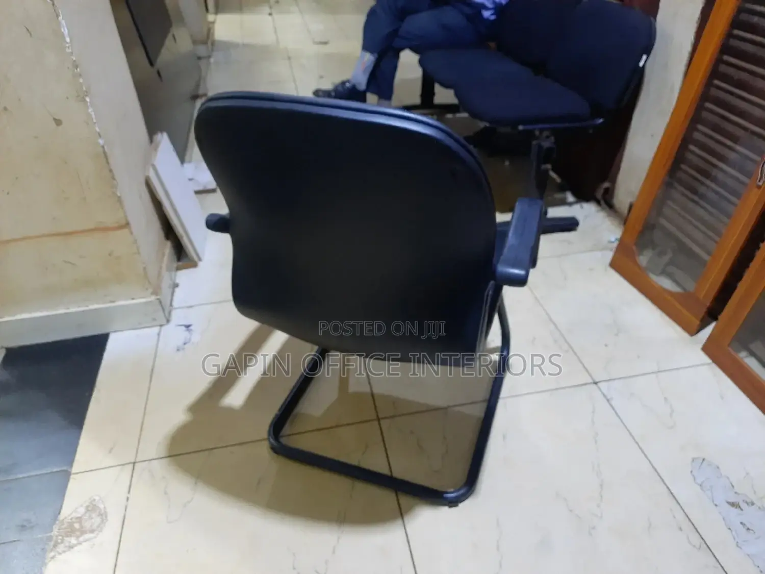 Black Non Adjustable Office Chair