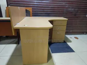 L Shaped Office Table