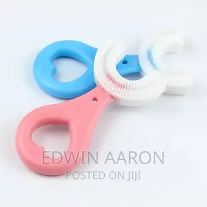 Kid's U -Shaped Toothbrush
