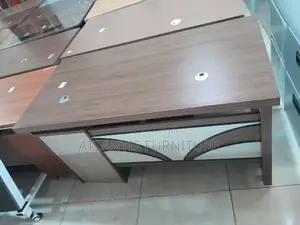 Well Designed Computer Desk (1.4 Cm)