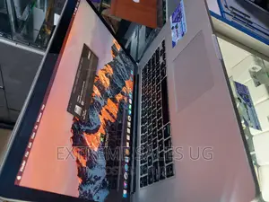 Laptop Apple MacBook Pro 2012 4GB Intel Core I5 HDD 250GB