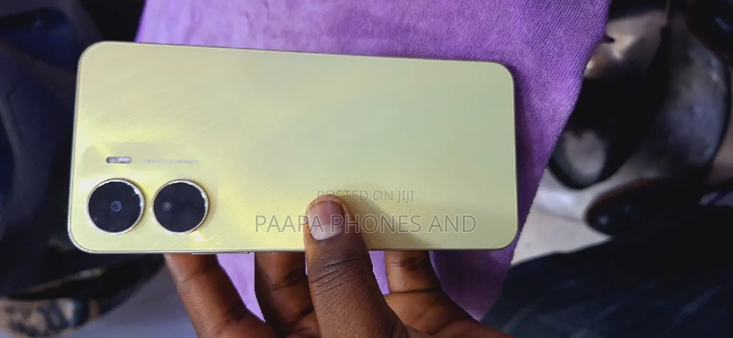 Vivo Y16 64 GB Yellow