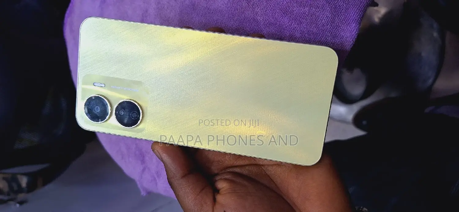 Vivo Y16 64 GB Yellow