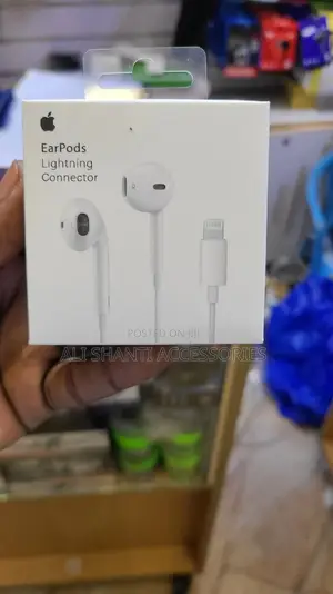 Original Apple/ Ear Pods Lightning Connector