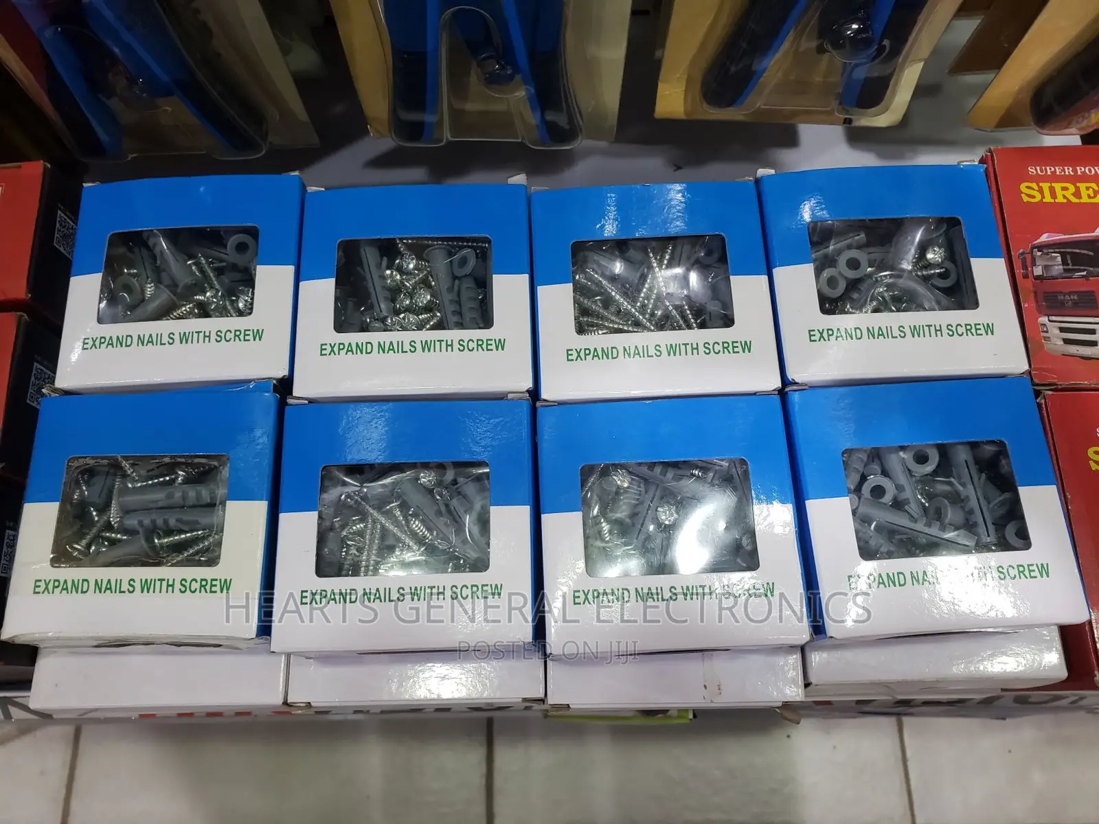 Wall Plugs and Screws ( 8 Mm )