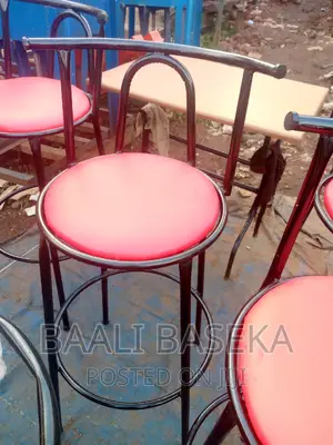 Bar Chairs/Counter Chairs/Chairs