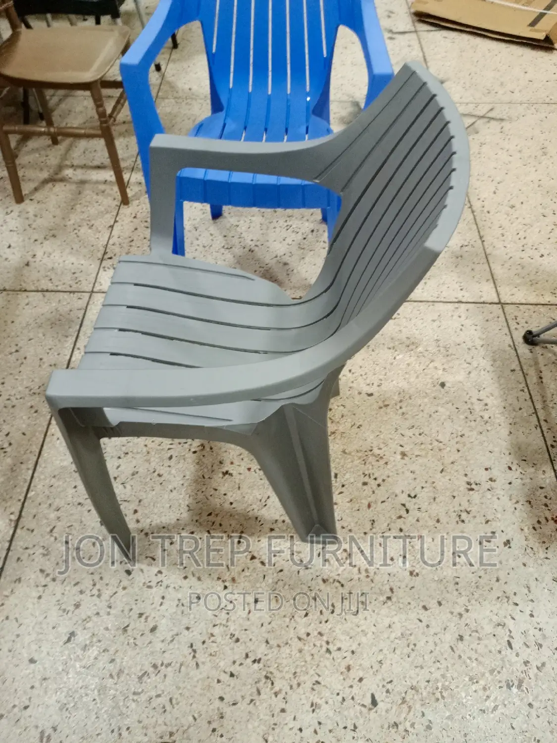 Plastic Restaurant Chair