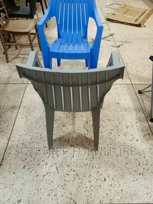 Plastic Restaurant Chair